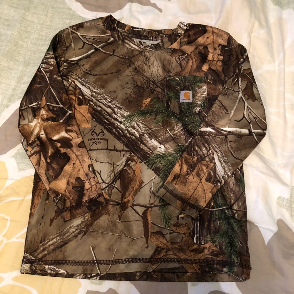Boys Carhartt camo long sleeve shirt